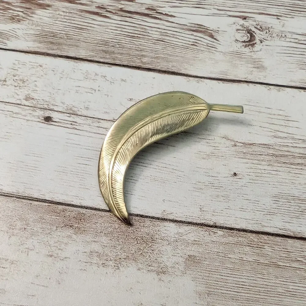 Vintage Brooch / Pin - Gold Tone Feather/Leaf